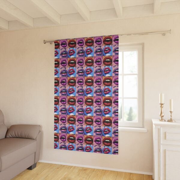 Queen Mouth Window Curtains (1 Piece)